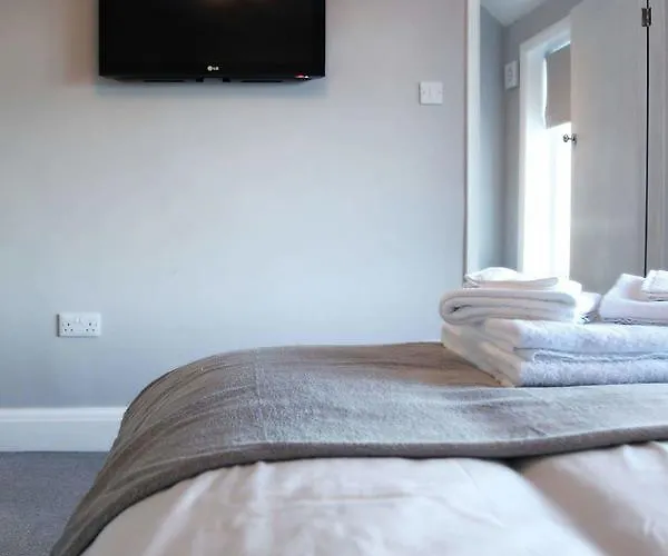 The Windmill - Whitby Bed & Breakfast